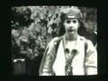 סרט דוקו- תחת גג הקש
