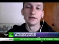 Click here to watch this video Interview: We were held at gun point by the Chicago police for live streaming [© RTAmerica]