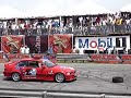 el pinguino haciendo ceritos