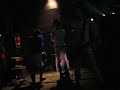 Gorgonas - Autosuficiente Gorgonas - Autosuficiente