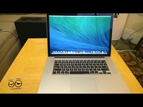 new Macbook Pro Unboxing - Youtube Booredgamer: https://www.youtube.com/user/Booredgamers YouTube BooredFemme: http;//youtube.com/Booredfemme Twitter: http://twitter.com/booredatwork T...