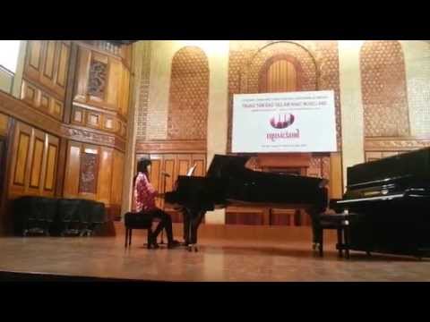 Titanium, Phạm Khánh Hà (Hát và đệm Piano)