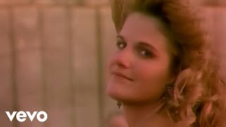Trisha Yearwood - She's In Love With The Boy (Official Video)