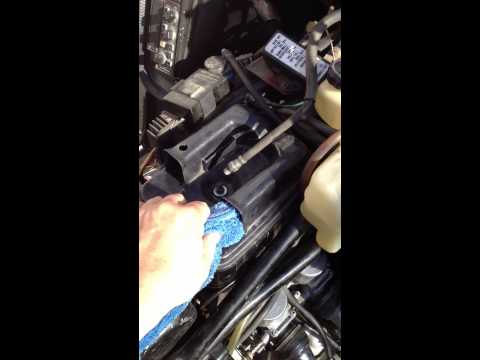 how to clean varnish out of a carburetor
