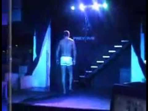Desfile de hombres guapos en Previous y Amerika de Monno Underwear