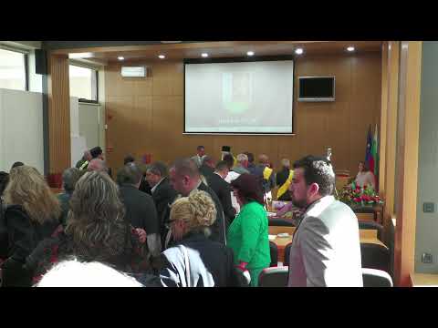 mW1qXplEOlc постер