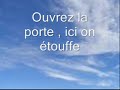 Soprano Feat. Tiken Jah FAKOLY - Ouvrez les frontières musique ou soprano chante en regaee la video est faite a l'arache xD