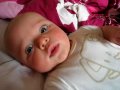Ik brabbel en speel / I coo and play