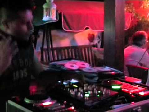 Dj Howard en la terraza del Zacatin (Jaen)
