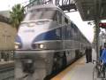 videos de Amtrak Pacific Surfliner 572 in Solana Beach,California