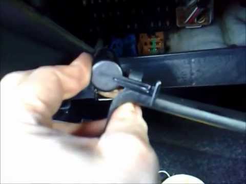 how to remove glove box zafira b