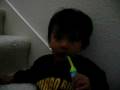 videos de Lukas brushing teeth.MOV