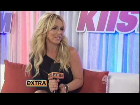 britney spears - Britney Spears interview on Extra (part 2) May 15 2013.