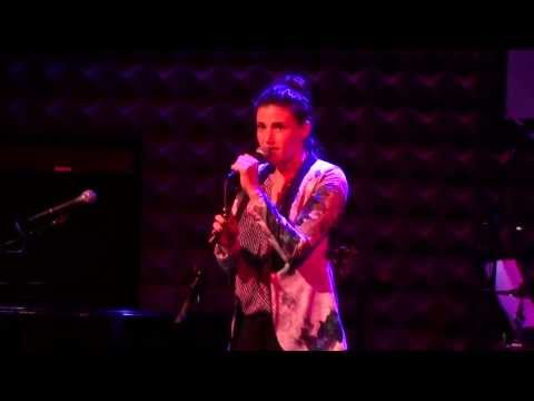 Idina Menzel – Tomorrow (live) @ Joe’s Pub, 1/19/14