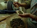先从学擀饺子皮开始