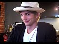 twitter.com/aplusk