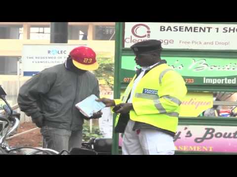 Corruption: Traffic Officer caught in the act Corruption: Traffic Officer caught in the act