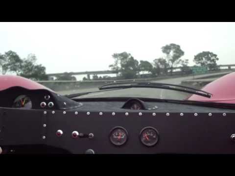 video auto ferrari 330 p4