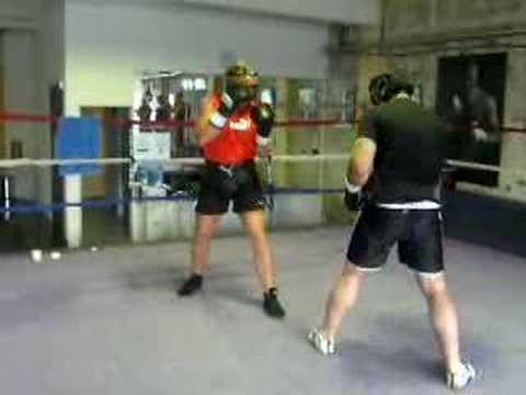 Shane Cameron spars Richard Tutaki