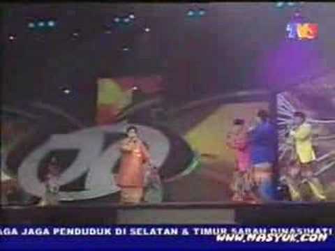 Senario & Adibah Noor - Zapin Cinta SMS