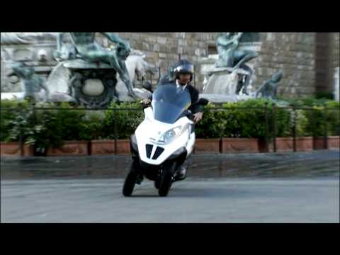 Piaggio MP3 Hybrid Launch Video