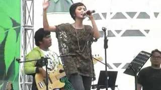 Download lagu tak mau lagi storia
