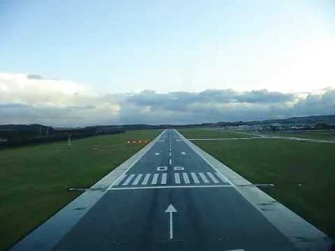 Cockpit View of 737 Landing - Edinburgh Runway 06