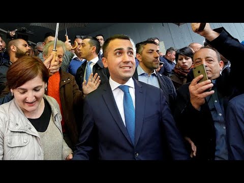Italien: Fünf-Sterne-Chef Luigi Di Maio wurde im Amt ...