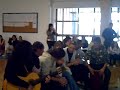 la laura y la nata cantando por el barrio en el instituto,con la colaboracion de franci xico con el cajon,pepa con la guitarra y angu y alba tocando las palmas