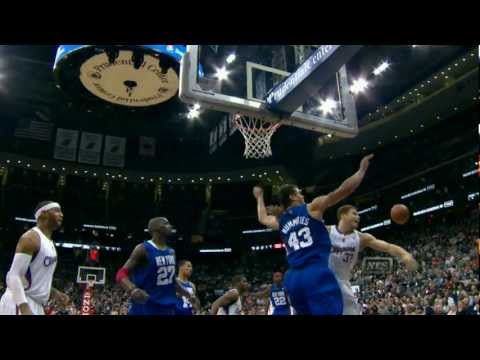 humphries - Check out this amazing block from Kris Humphries as he denies Blake Griffin the alley-oop slam!