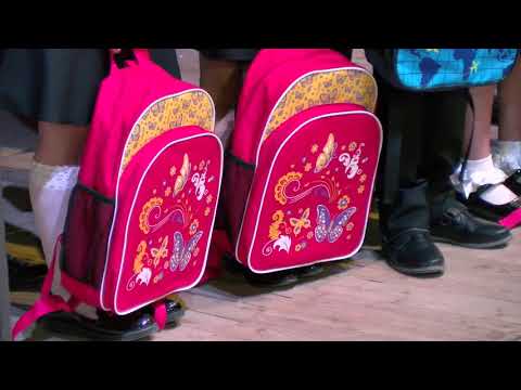 Глава государства передал ранцы около 350 детей из Бельц, которые в этом году собираются идти в первый класс