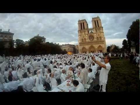 Dîner en blanc 2011 à Notre-Dame de Paris