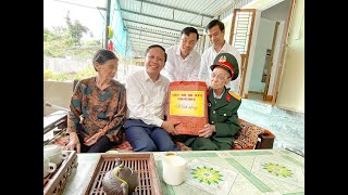 Đồng chí Phó Bí thư Thường trực Thành ủy Nguyễn Chiến Thắng thăm và tặng quà các chiến sỹ Điện Biên trên địa bàn