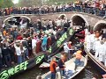 Koninginnedag op de Prinsengracht te Amsterdam 2008