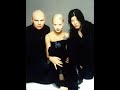 Bekijk muziek clip van The Smashing Pumpkins met Behold! The Night Mare