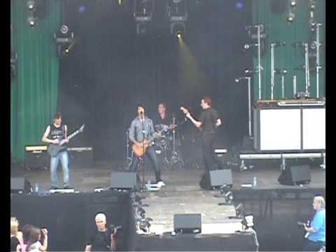 between now and never - Sixth Tone-Between Now and Never (C2007) Look at how the sun sets On these streets that turned so cold Remember all the times we've spent alone Passing on th...