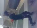 Tazy danseaza la metrou