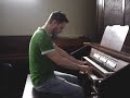 Vinheteiro toca m�sica do Chaves Triste num org�o de igreja (bgm)