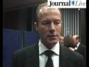 Shearer picks up award Shearer picks up award