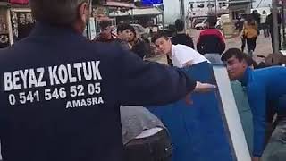 3 Kadının Ekmek Teknesiyle Oynandi