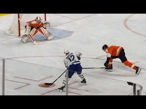 Video: Maple Leafs' Marleau squeaks one past Flyers' Elliott for 1100th career point