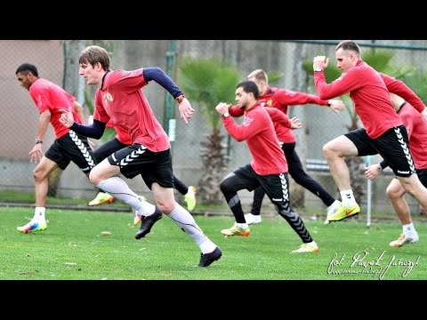 R - Serdecznie zapraszamy do oglądania relacji wideo z pierwszego treningu Korony Kielce podczas zgrupowania w Turcji. Już na pierwszy rzut oka widać różnicę w porównaniu do zajęć odbywanych...