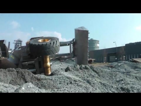 walkende Reifen - Hier ein Zusammenschnitt der Unfälle des O&K L25, die während der ersten Filmaufnahmen entstanden sind. Deutlich zu erkennen ist, dass ich zu dieser Zeit die...