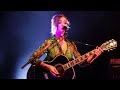 version acoustique enregistr�e lors du concert chez jean paul gaultier � l'occasion du lancement de l'ouvrage 