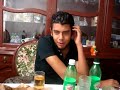 Chava pedo se cae de la silla