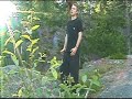 en mann p� kanten av loven jakter etter sin erkefiende fantomet.