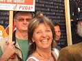 PVDA+ voert actie aan Millionaire Fair
