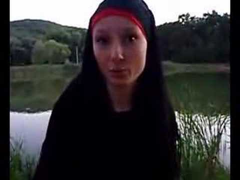 European girl telling how she converted to ISLAM.