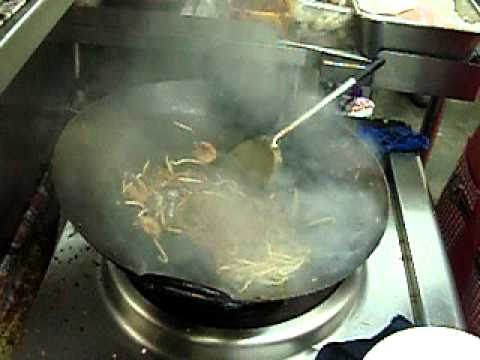 koay teow - Char...char...char...are you happy with the Char Kaoy Teow you ate in Penang?Come forward and make a date with Auntie Lam at Food Court 75, Prangin Mall, Pen...