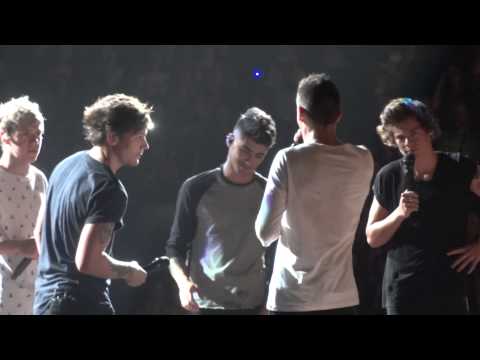 one for one glasses - 0:42 bottle bursts between Louis' thighs 2:29 LOUIS IN GLASSES 3:30 the fond on Harry's face 3:45 Harry thinks Louis is so funny 5:03 Pretty sure Louis calls...